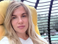 Katie_Crystal Katie_Crystal